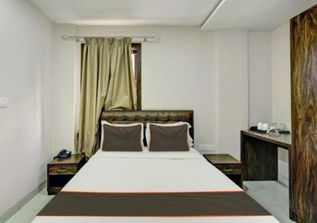 Hotel IRIS Grand - Image 8
